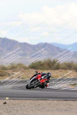 media/Nov-16-2025-Race Pace (Sun) [[8c5fa54630]]/Non Verified Riders (1st 20 Minutes)/5-Turn 15 (110pm)/